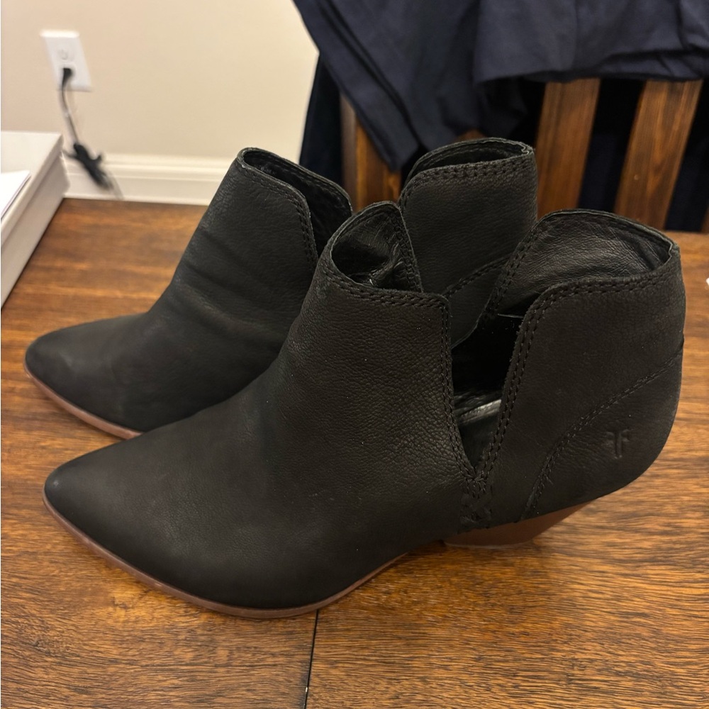 Frye Black Ankle Boots | 8.5